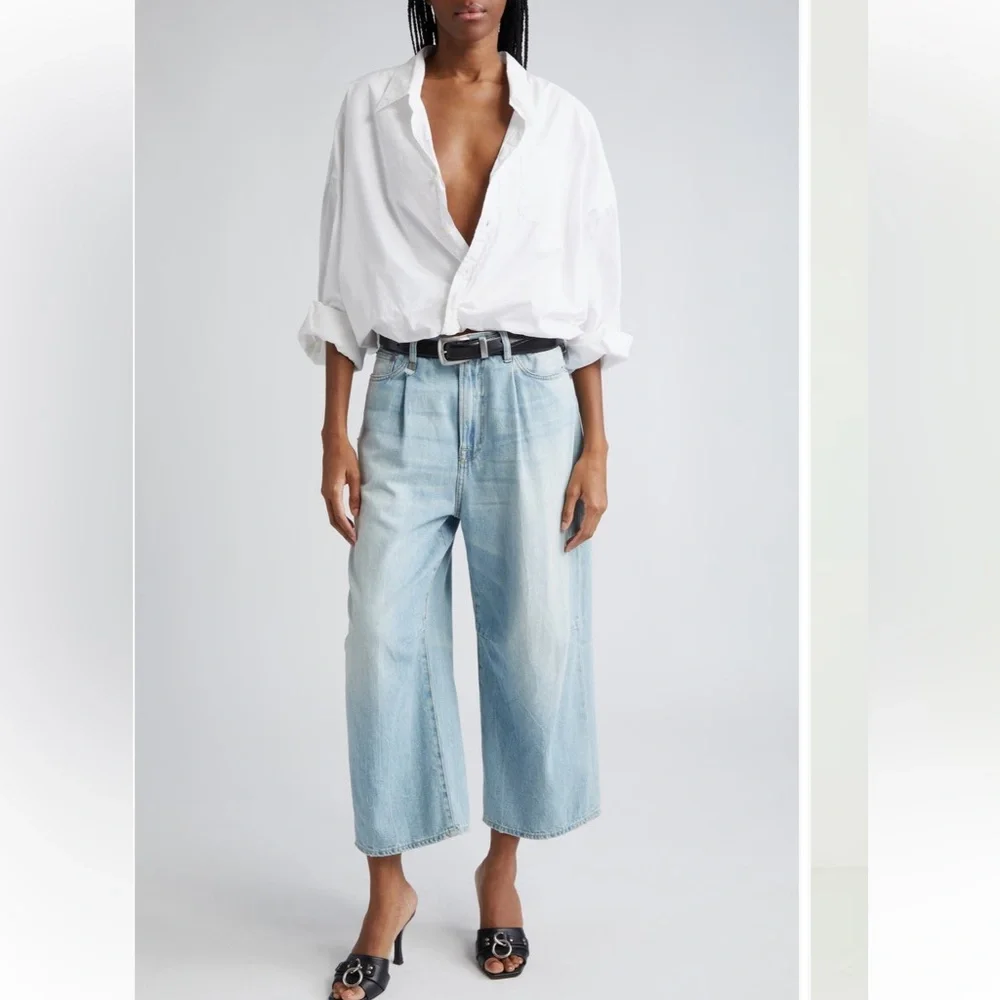 R13 cropped wide leg; multiple styling options 4 effortless cool. LIGHT wash - Picture 1 of 16